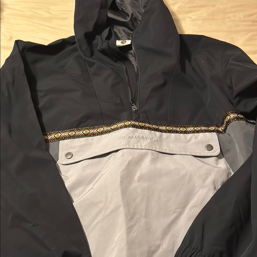 Quiksilver Black and Gray Pullover Jacket